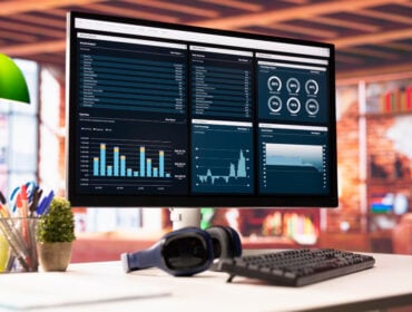 custom software vs off-the-shelf software for businesses